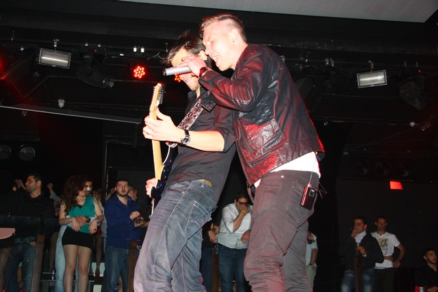 Eller Van Buuren & Chris Jones